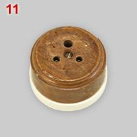 Classic, wooden 3-pin 2A socket